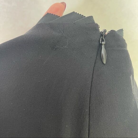 ELIE Tahari Black Silk Chiffon Pleated Mini Skirt with Train 10 - Picture 5 of 10